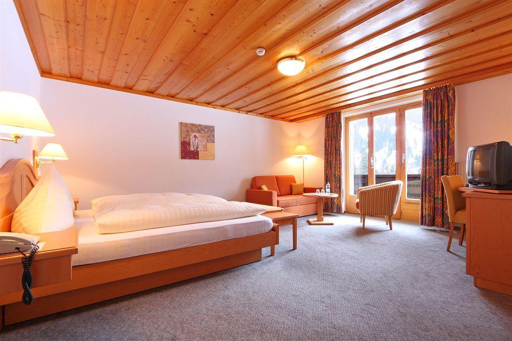 Bernerhof Swiss Quality Hotel Кандерстег Екстериор снимка